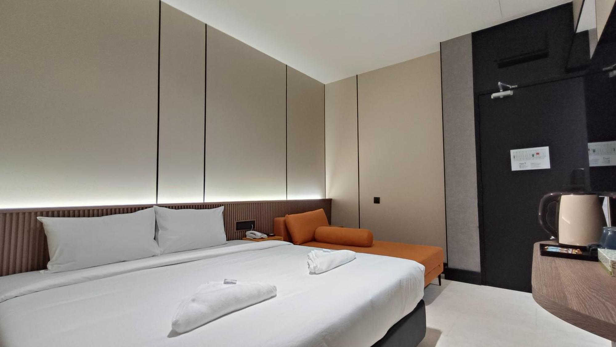 Urban Inn, Serai Wangi Padang Serai Kültér fotó