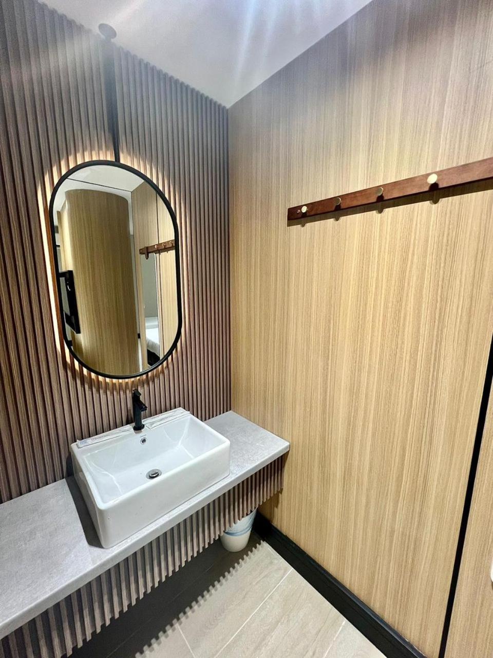 Urban Inn, Serai Wangi Padang Serai Kültér fotó