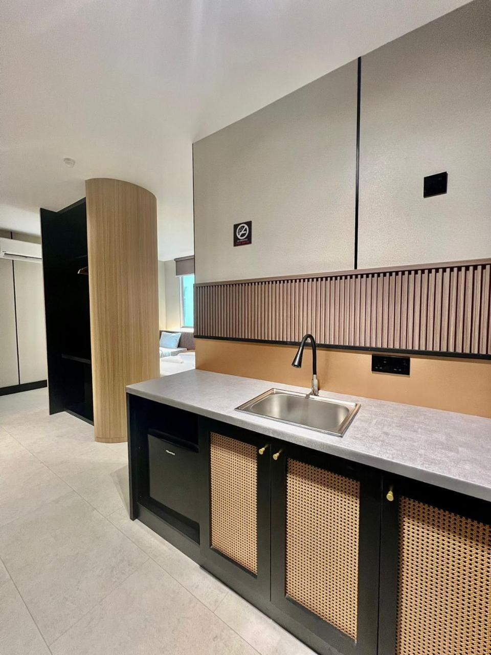 Urban Inn, Serai Wangi Padang Serai Kültér fotó